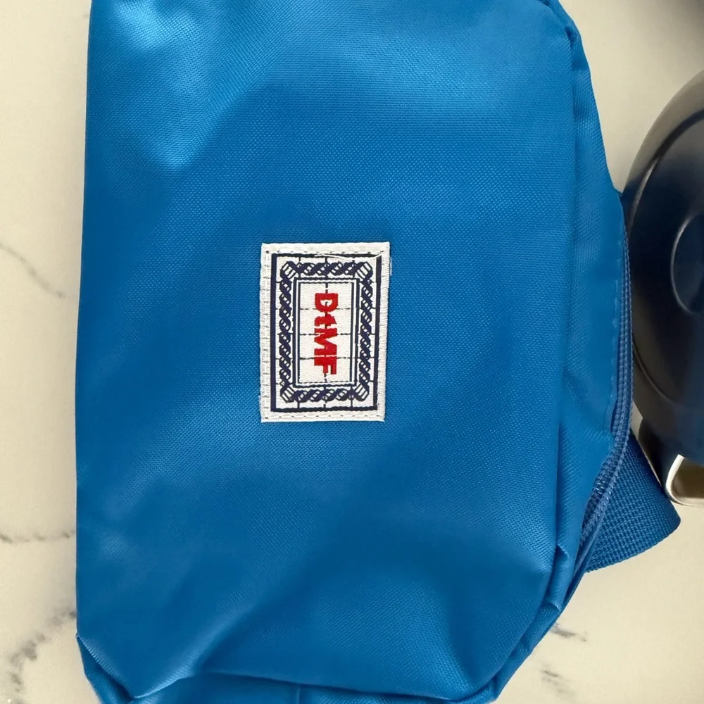 Bad Bunny DTMF Concert VIP Gift Set - Picture 4 of 7